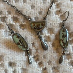 Pressed flower jewelry set - necklace and earrings